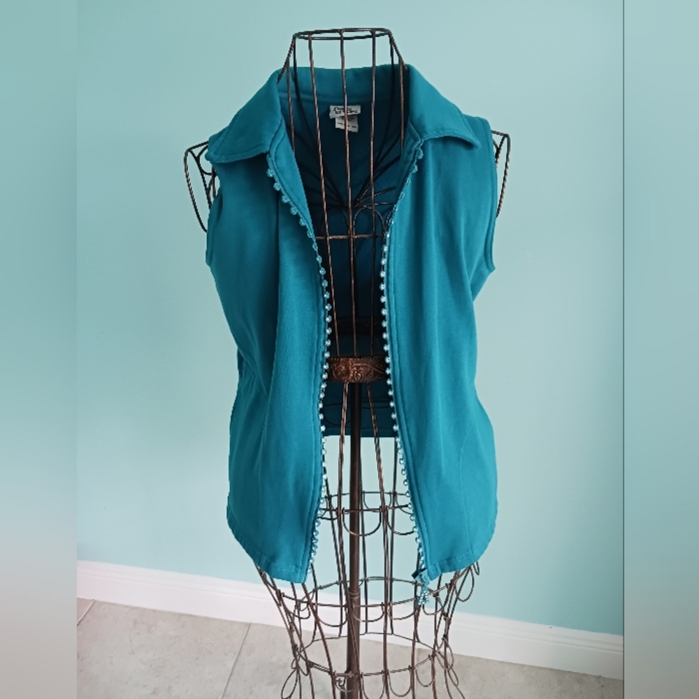 Teal Sleeveless Women's Top